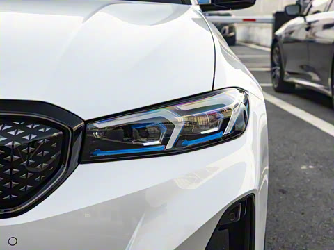 2026�� eDrive 40 L ��ҹ�˶���װ