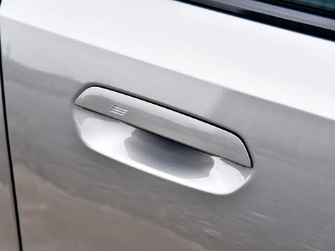 2026�� 525i M�˶���װ