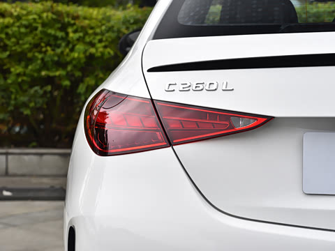 2026�� �Ŀ� C 260 L �ҹ�˶���
