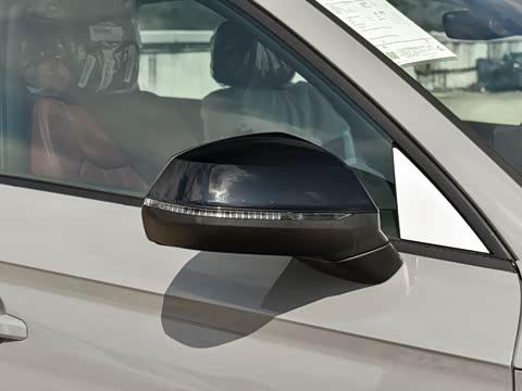 2026�� 45�����ذ� 40 TFSI ʱ�ж�����