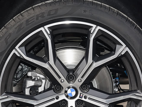 2026�� �Ŀ� xDrive 30Li ������M�˶���ҹ��װ