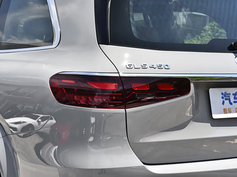 2025�� GLS 450 4MATIC ������