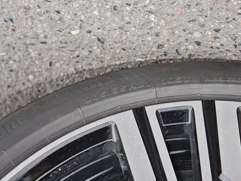 2026�� 740Li ������ M�˶���װ