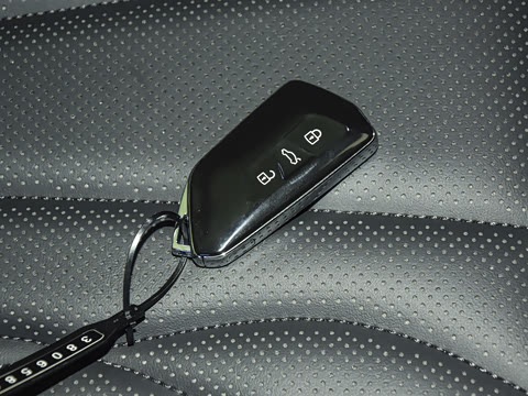 2026�� 450TSI �������� 7��