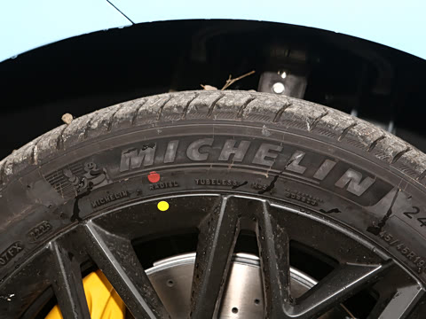 2025�� EV 701KM�����״�������