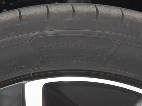 2026�� ������������Plus