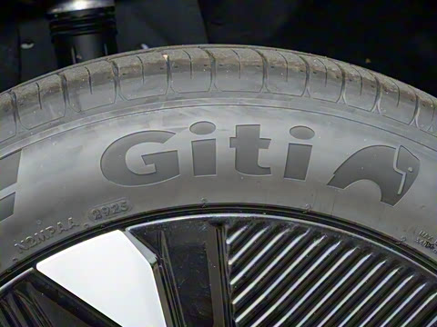 2025�� ����200 Pro