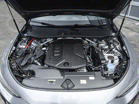 2026�� TFSI quattro 150kW �׷�������