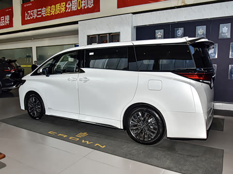 2025�� �ʹ� ˫�� 2.5L ī���