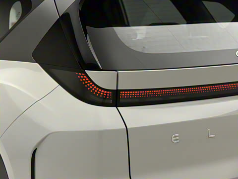 2025 TECH 88.112kWh