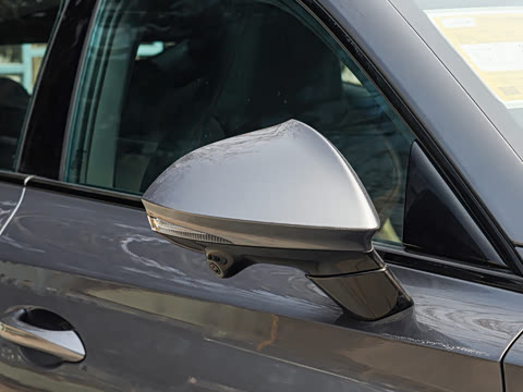 2026�� 2.0T 405 AT������