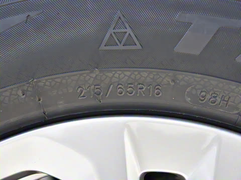 2025�� 2.0L CNG�м�Ӫ�����ʰ� 9��