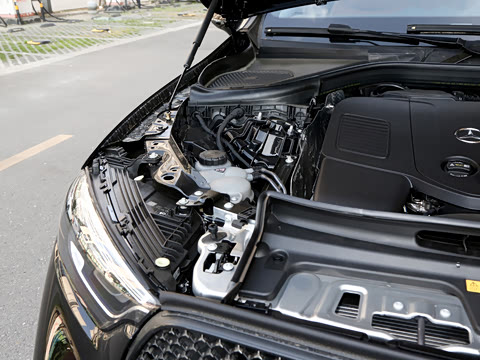 2026�� �Ŀ� GLC 300 L 4MATIC ������