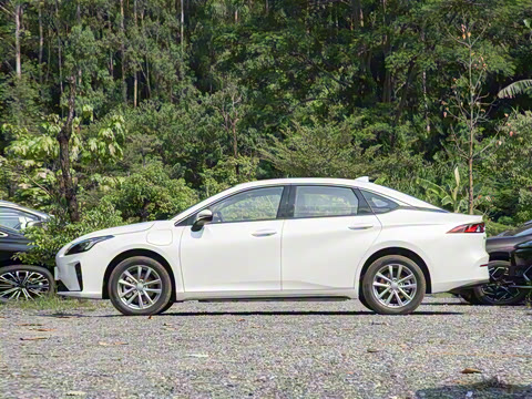 2026�� �� ���е�ض��İ�