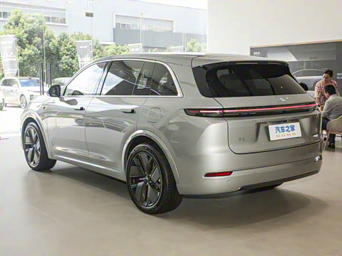 2025�� Pro ���ܻ��°�