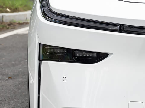2026�� 610 Max