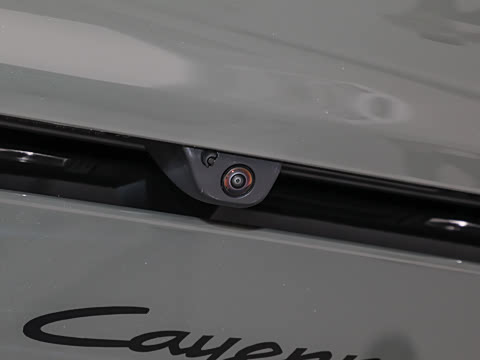 2026�� Cayenne Coup�� Turbo Electric