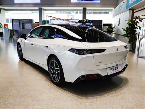 2025�� 710 Max��