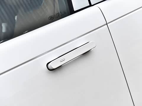 2025�� 3.0 L6 400PS SV���ٴ����ӳ��� 4��