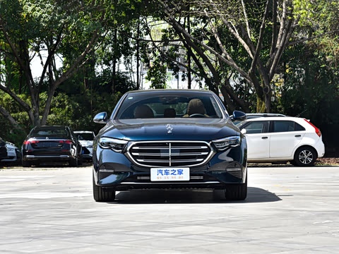 2026�� �Ŀ� E 300 L ������