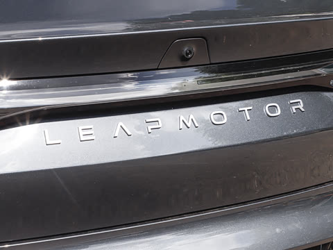 2025�� 550������