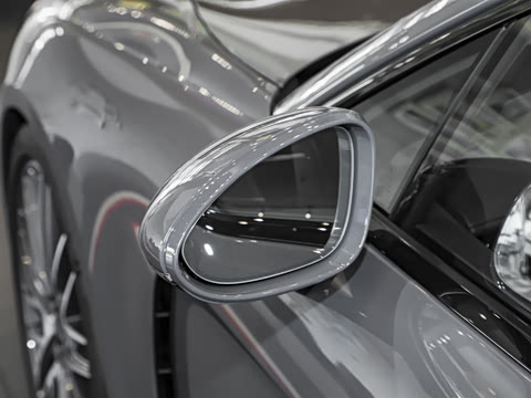 2026�� Panamera �����ӳ������� 2.9T