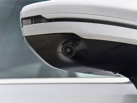 2026�� 225km EM-i Զ�����ǺӰ�