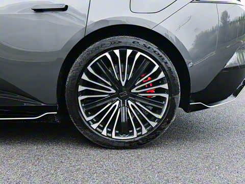 2026�� Ultra ���̰�