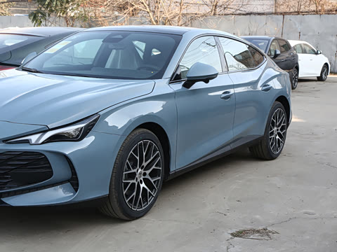 2026�� 1.5T 300 DCT���Ű�