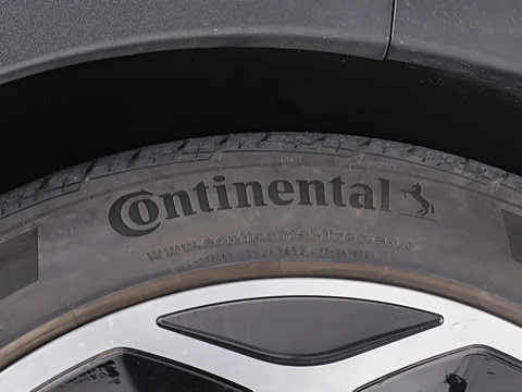 2026�� Taycan 4 Cross Turismo