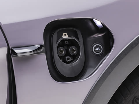 2026�� Taycan 4 Cross Turismo