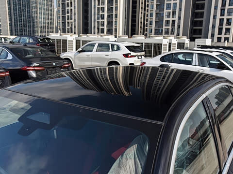 2026�� �Ŀ� 525Li ������װ