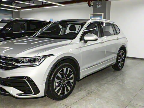 2025�� ���ڿ� 330TSI �Զ�����R-Line��ҫ��