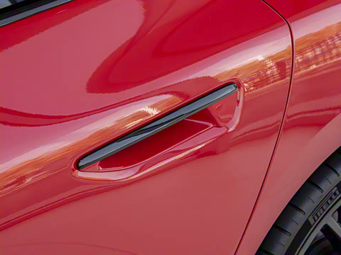 2026�� TFSI quattro 150kW �����޶���