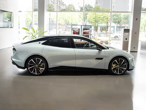 2026�� 900 GOLD 4��