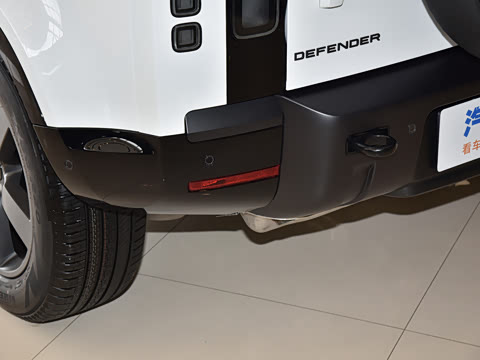 2026�� 110 3.0T P400 X-Dynamic HSE