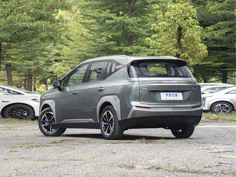 2025�� Plus 610 ������