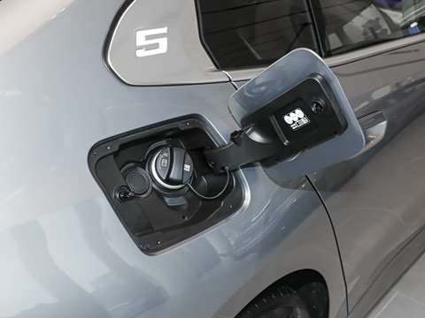 2026�� 530Li ������ M�˶���װ