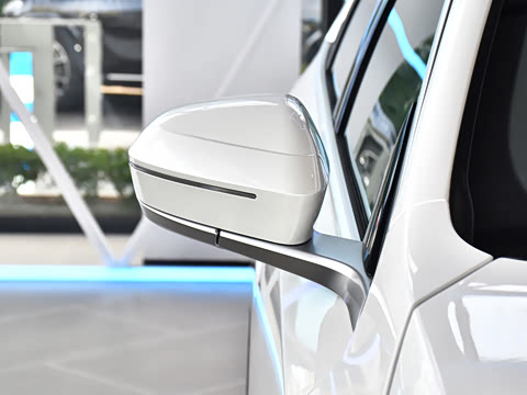 2026�� xDrive 50L M�˶���װ