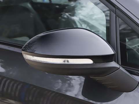 2026�� 300TSI R-Line