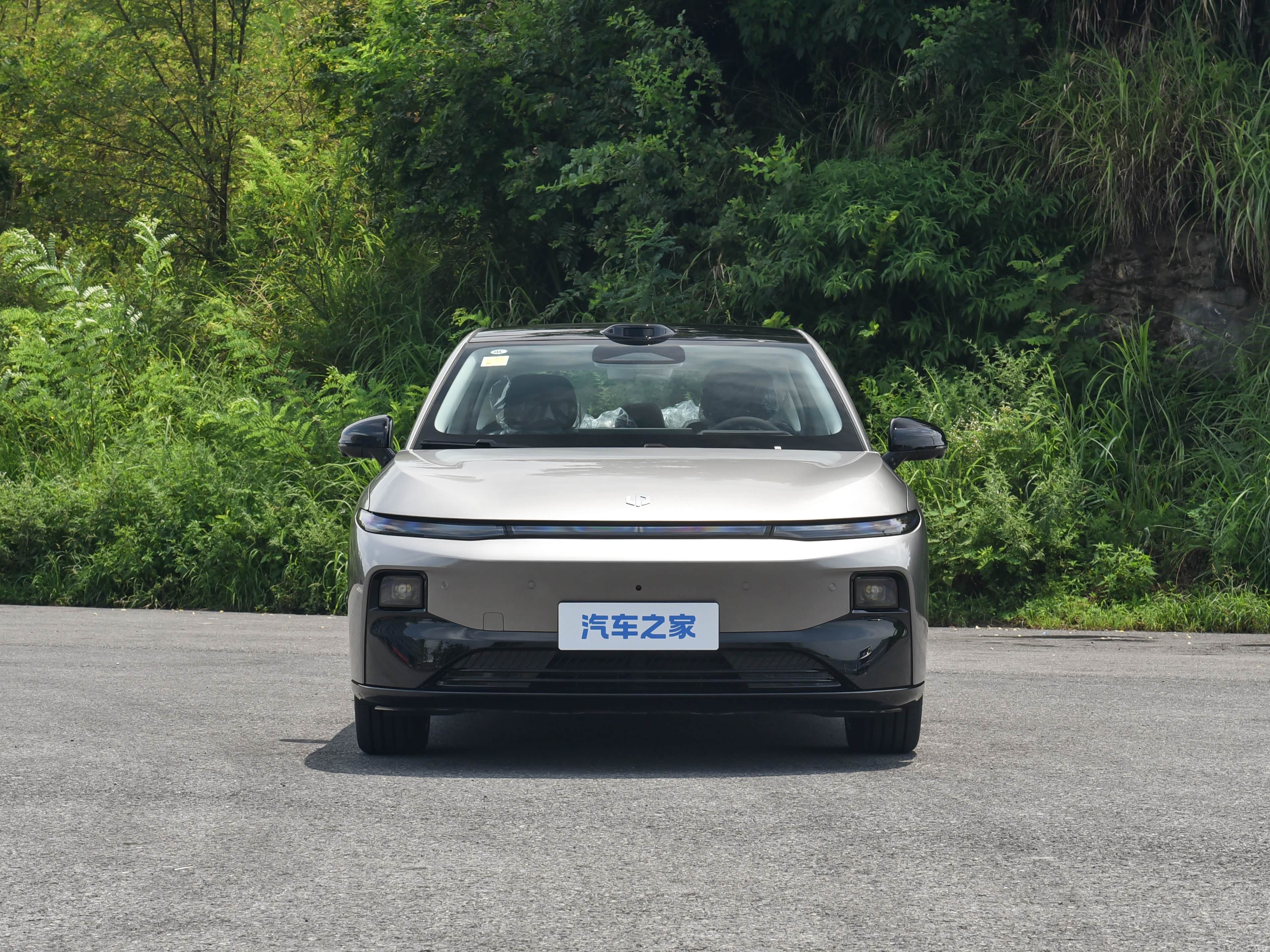 Leapmotor B01, миниатюра 9