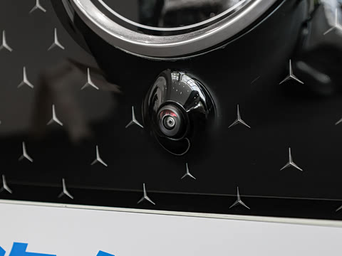 2025�� 500 4MATIC