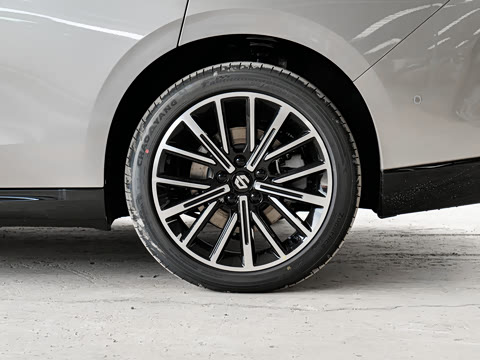 2027�� 670������
