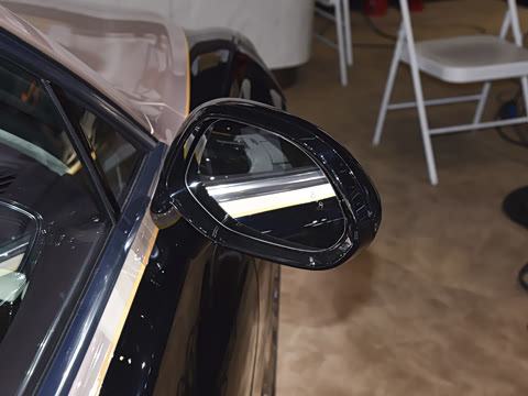 2026�� 4.0T V8��