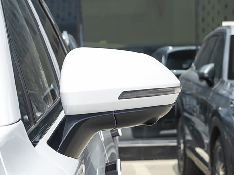 2026�� 1.5T 210KM������