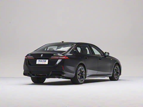 2025�� 530Li ������ M�˶���װ