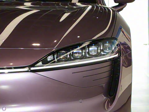 2025�� 705km Pro