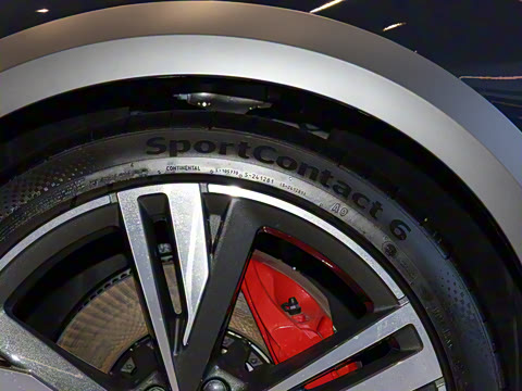 2025�� allroad quattro 55 TFSI ��̽�ռ�