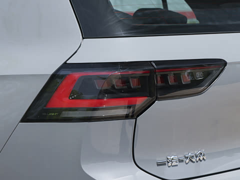 2026�� 380TSI DSG GTI