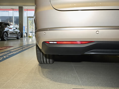 2025�� Ultra ������